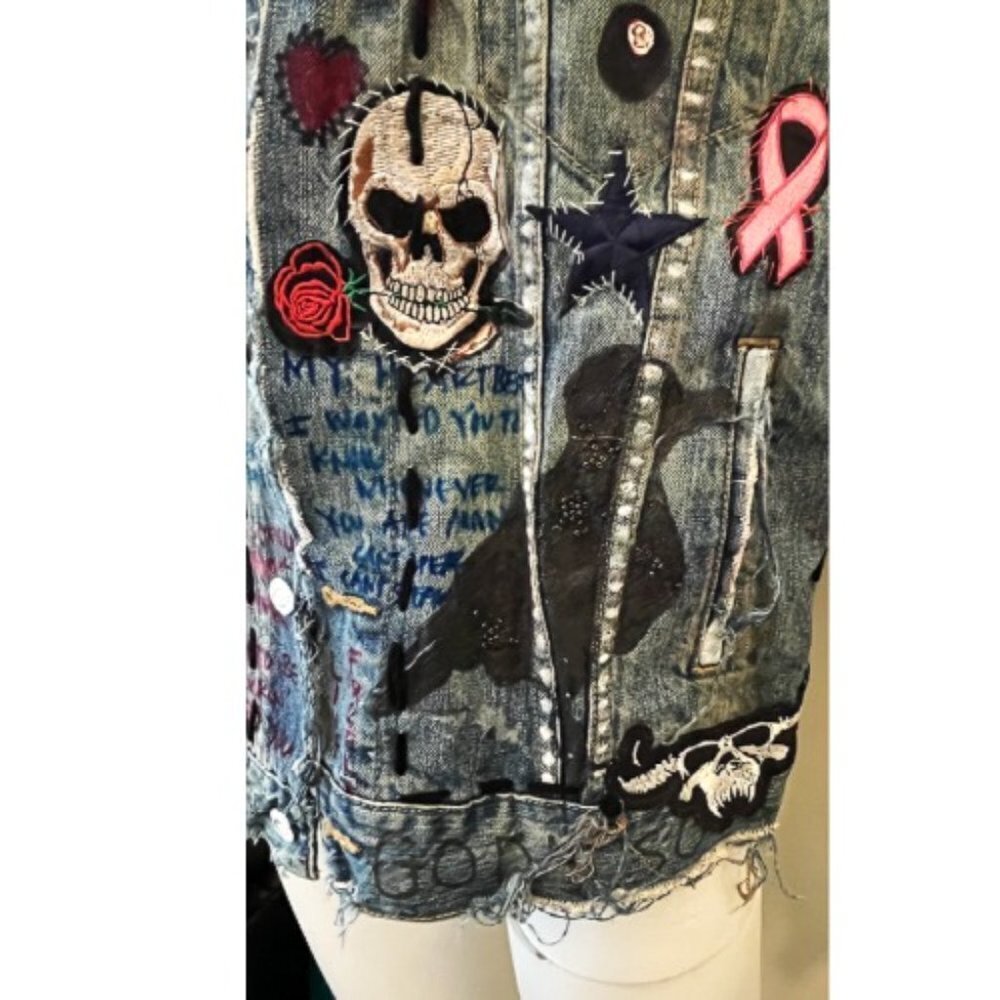 DREAM & DESTROY PUNK ROCK  PATCH VINTAGE DENIM VEST M - Picture 3 of 13
